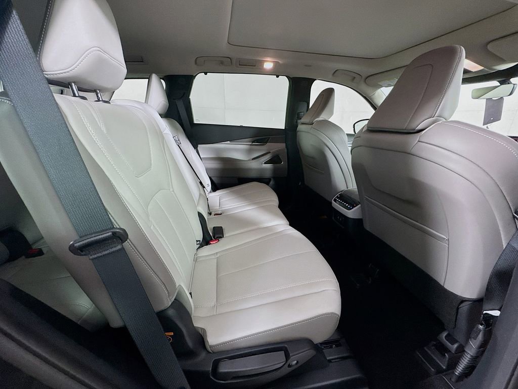 Used 2026 INFINITI QX60 Luxe w/ Cargo Package image 35