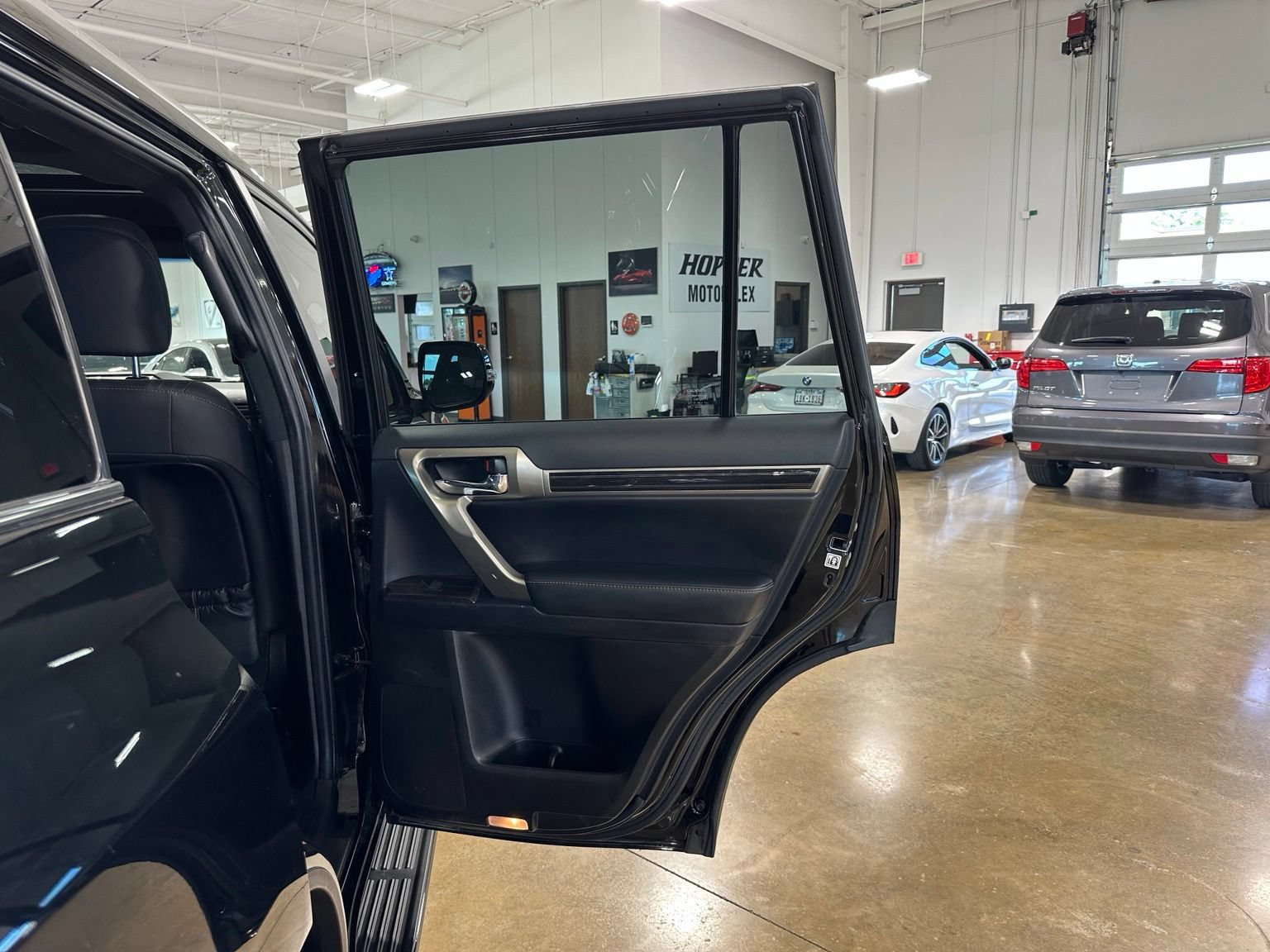 Used 2021 Lexus GX 460 Premium w/ Premium Package AWD/4WD image 42