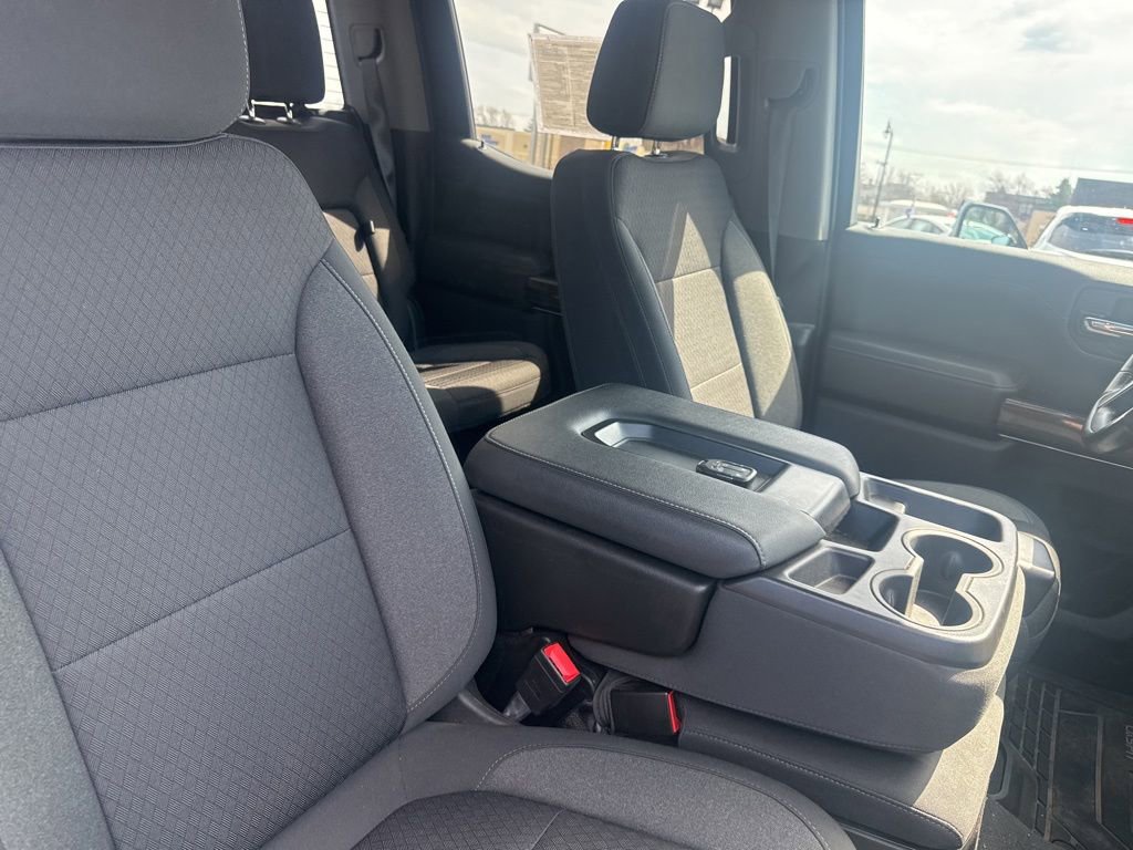 Certified 2022 Chevrolet Silverado 1500 RST w/ LPO, Blackout Package AWD/4WD image 35