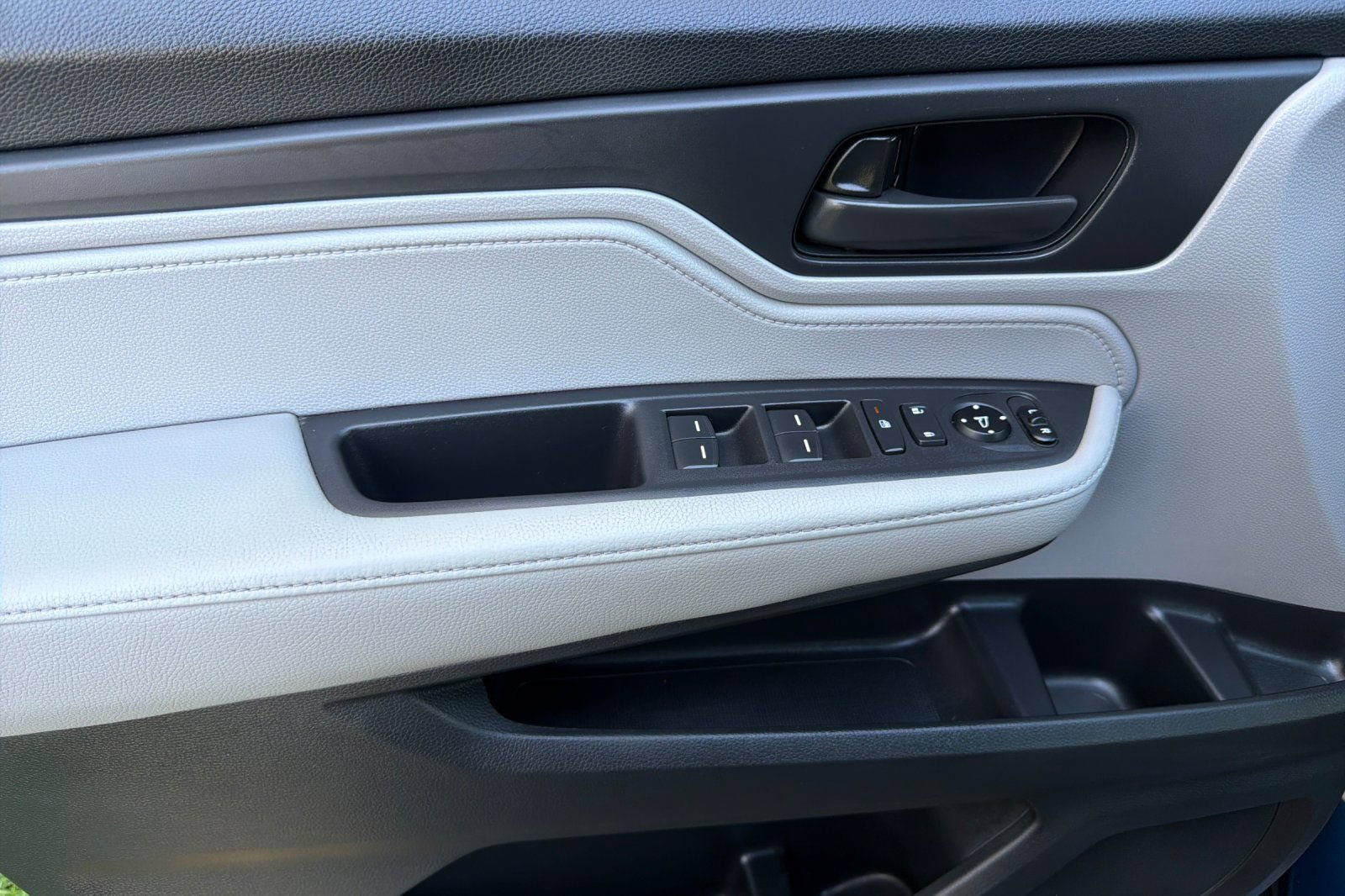 Used 2020 Honda Odyssey EX image 11