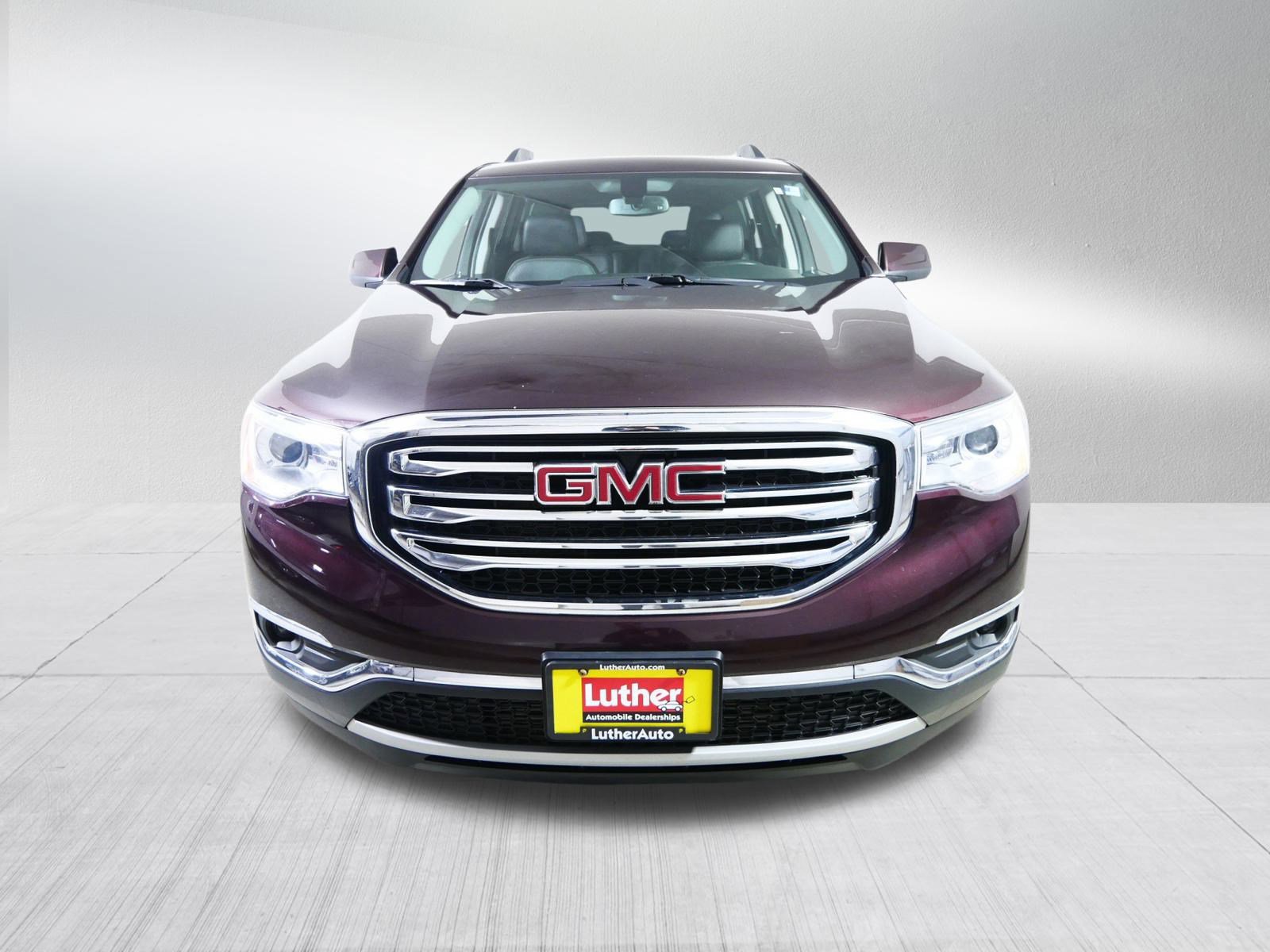 Used 2017 GMC Acadia SLT image 2