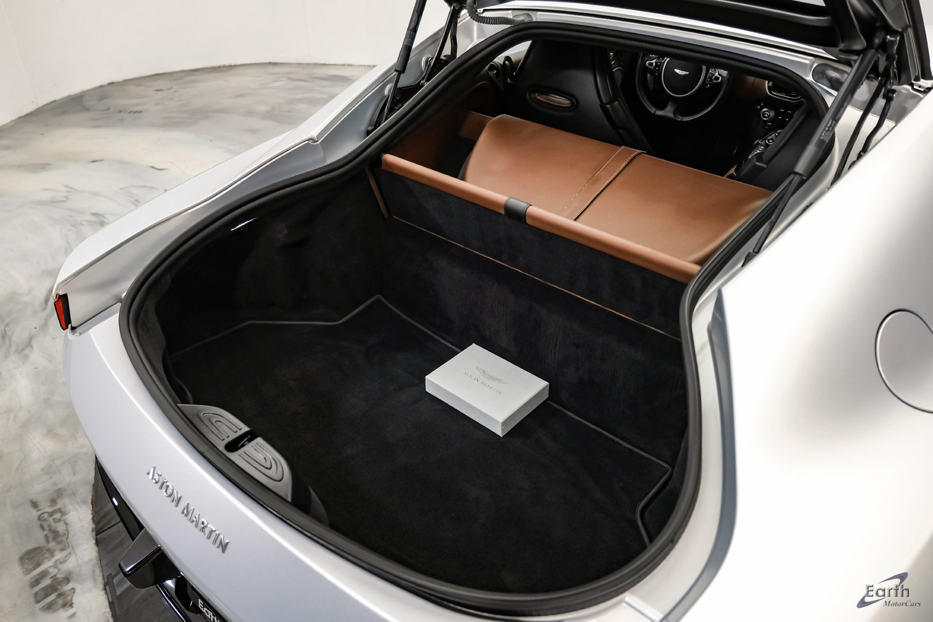 Used 2020 Aston Martin V8 Vantage Coupe RWD image 91