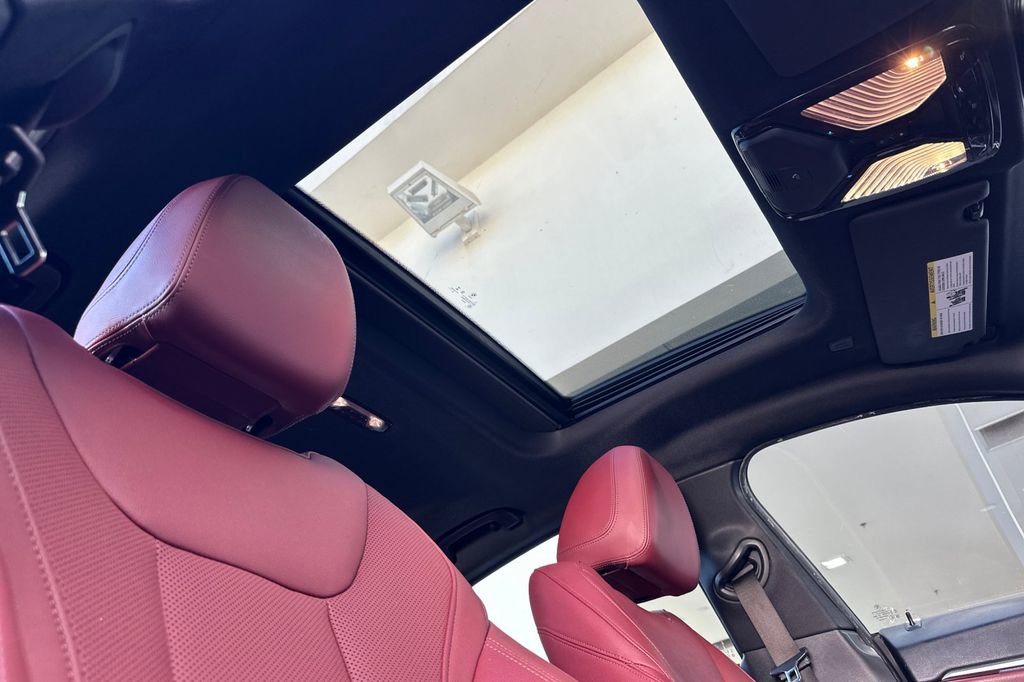 Used 2023 BMW i4 eDrive35 w/ Premium Package image 17