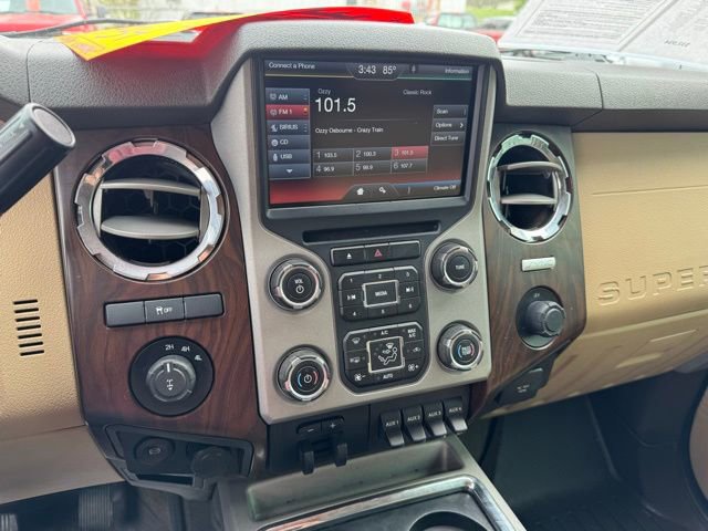 Used 2015 Ford F250 Lariat w/ Lariat Interior Package AWD/4WD image 20
