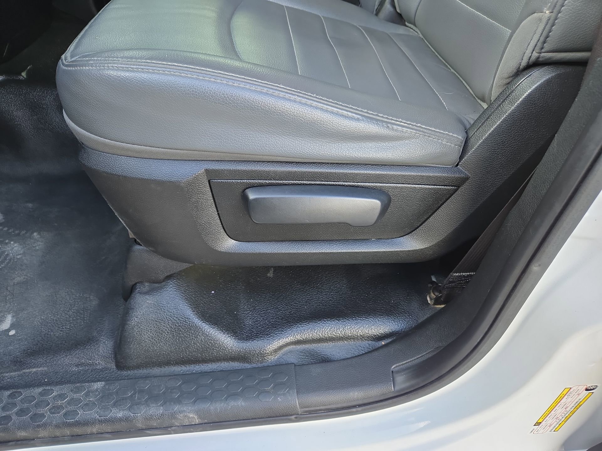 Used 2018 RAM 1500 Tradesman image 31