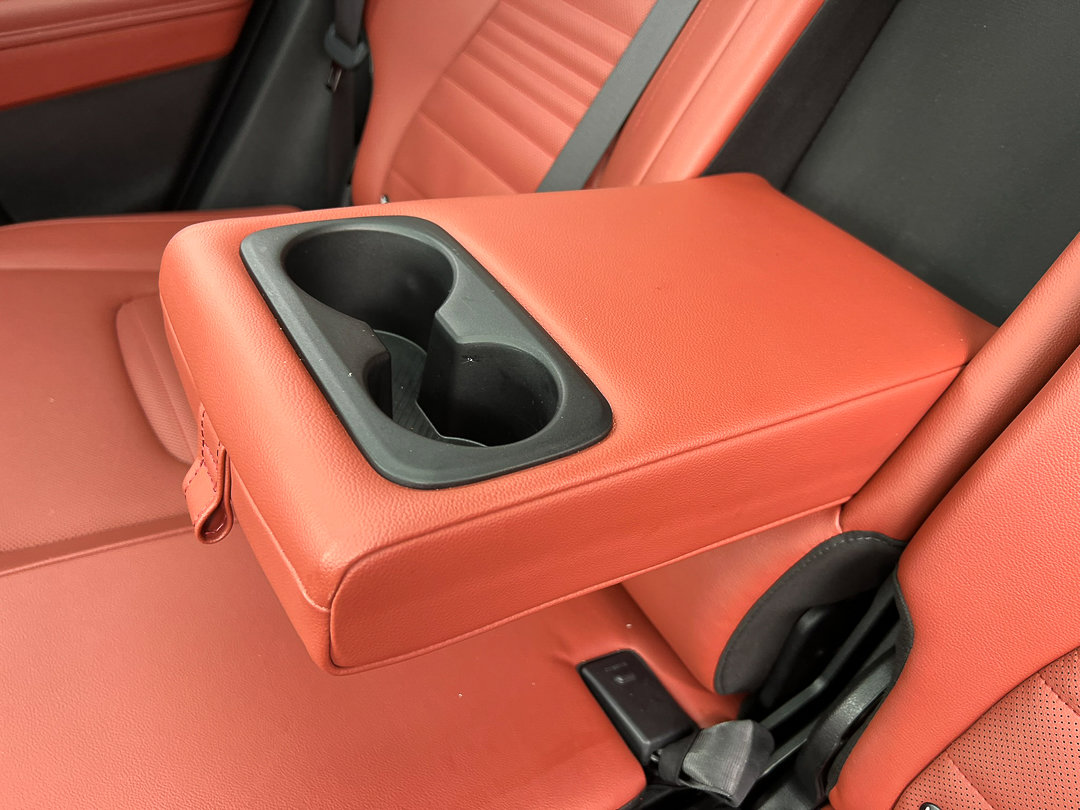 Used 2024 Kia Sportage SX image 28