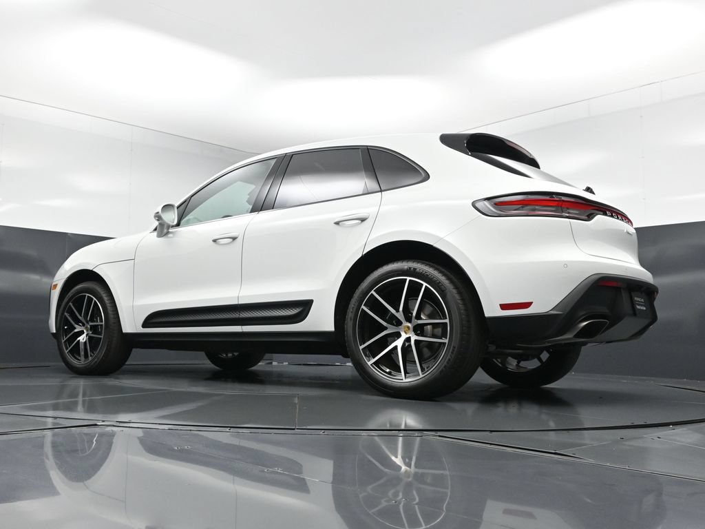 New 2026 Porsche Macan AWD/4WD image 25