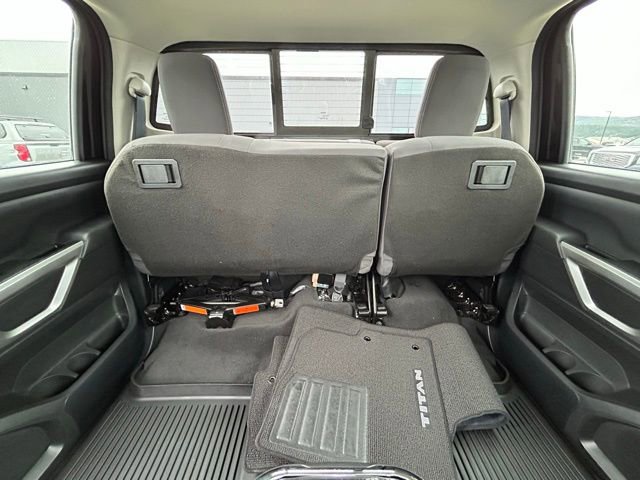Used 2024 Nissan Titan SV w/ SV Convenience Package image 36