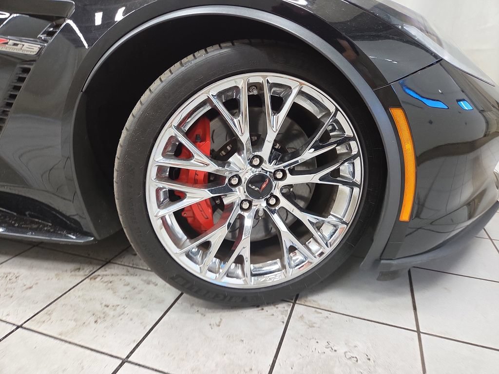 Used 2019 Chevrolet Corvette Z06 RWD image 8