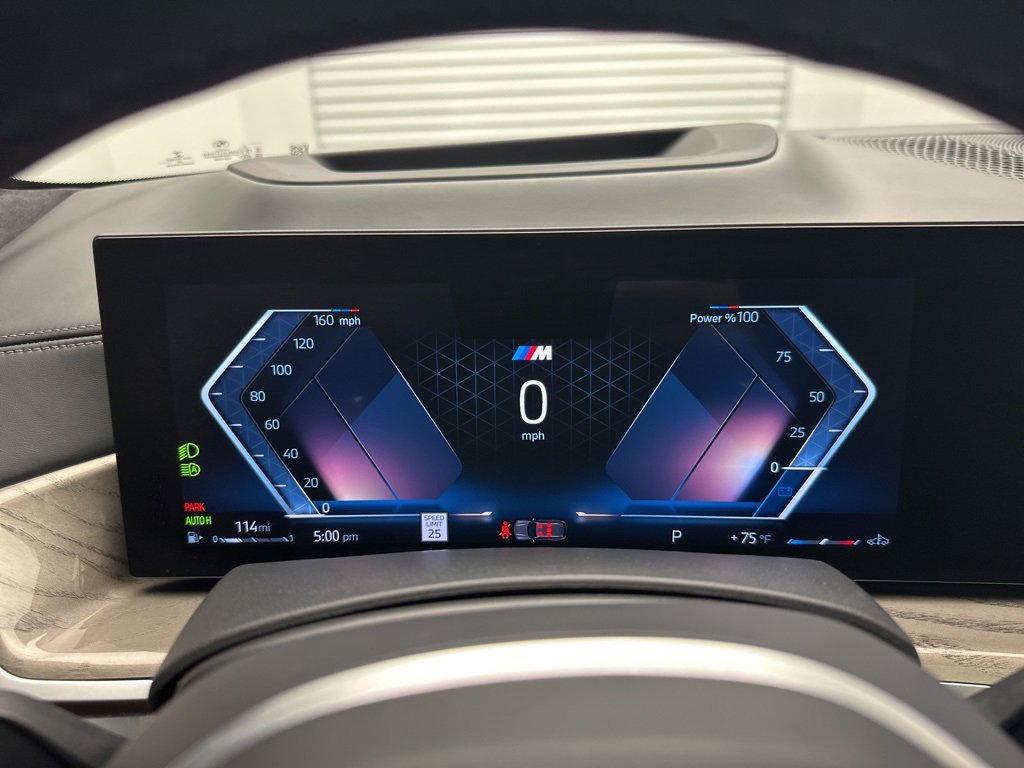 Used 2023 BMW X7 M60i w/ Executive Package image 21