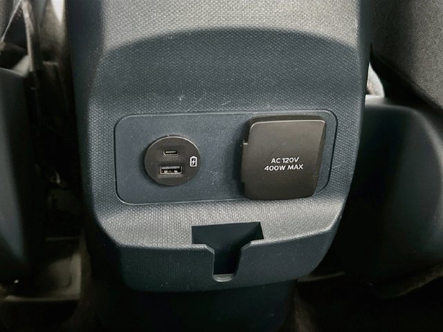 Used 2024 Ford Maverick XLT w/ XLT Luxury Package FWD image 12