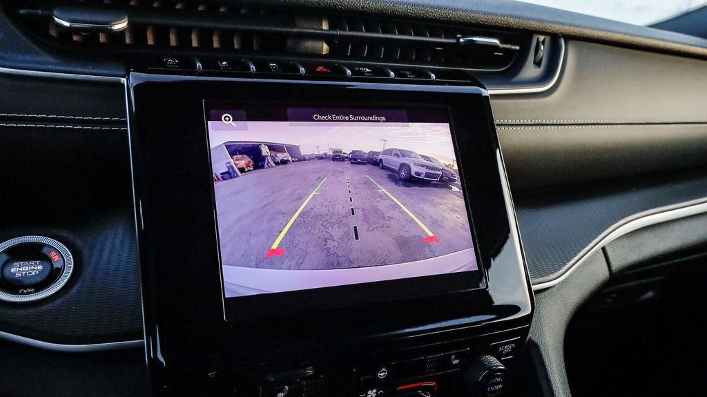 Certified 2024 Jeep Grand Cherokee L Laredo image 29