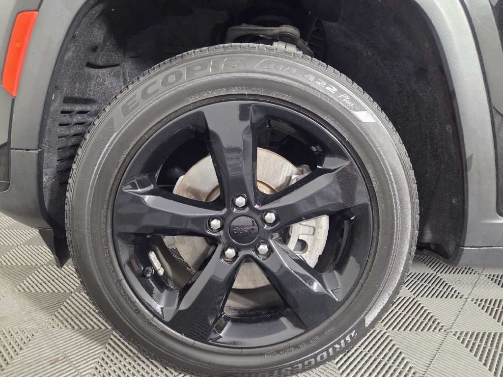 Used 2022 Jeep Grand Cherokee L Laredo RWD image 8