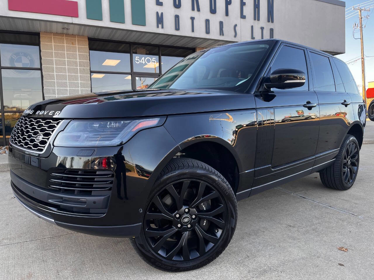 Used 2021 Land Rover Range Rover Westminster Edition image 2