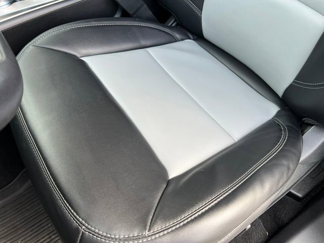 Certified 2023 Ford Explorer XLT w/ Equipment Group 202A image 15