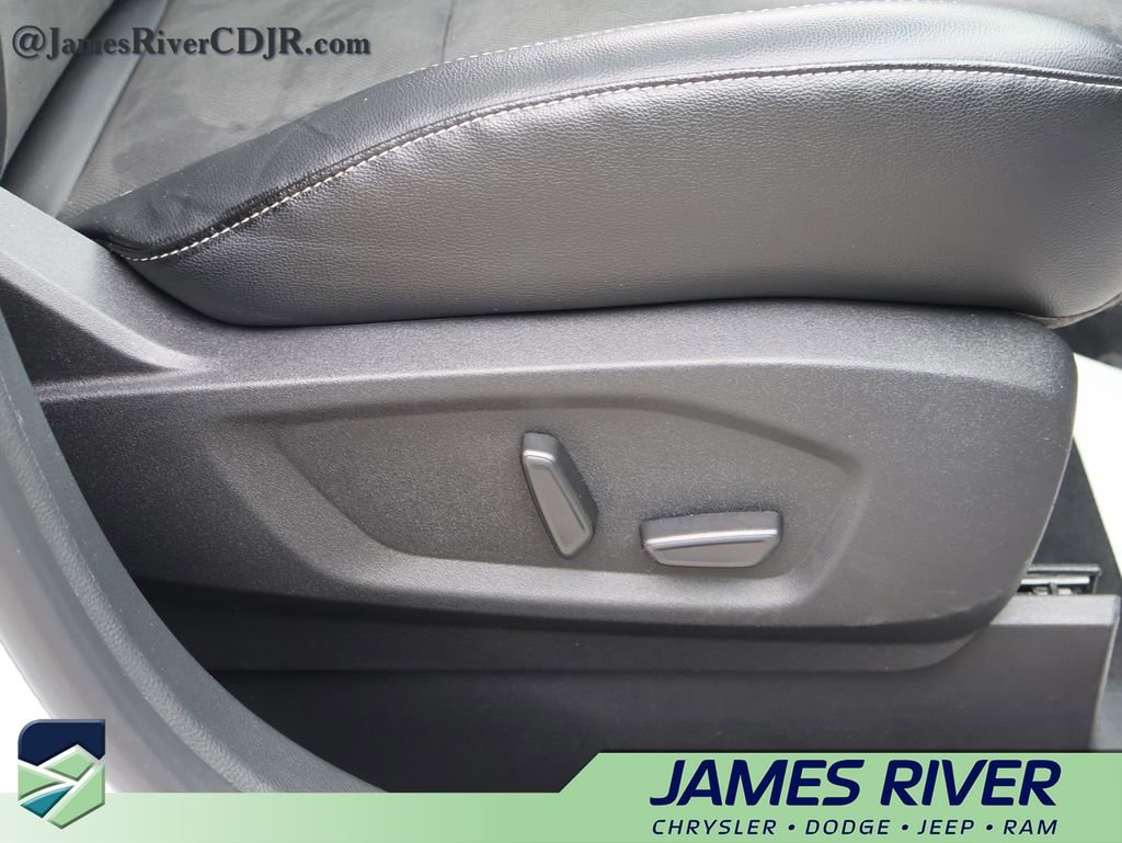 Used 2024 Ford Edge ST w/ Equipment Group 401A image 10