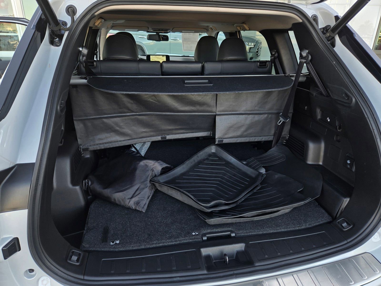 Used 2025 Mitsubishi Outlander SEL Black Edition image 25