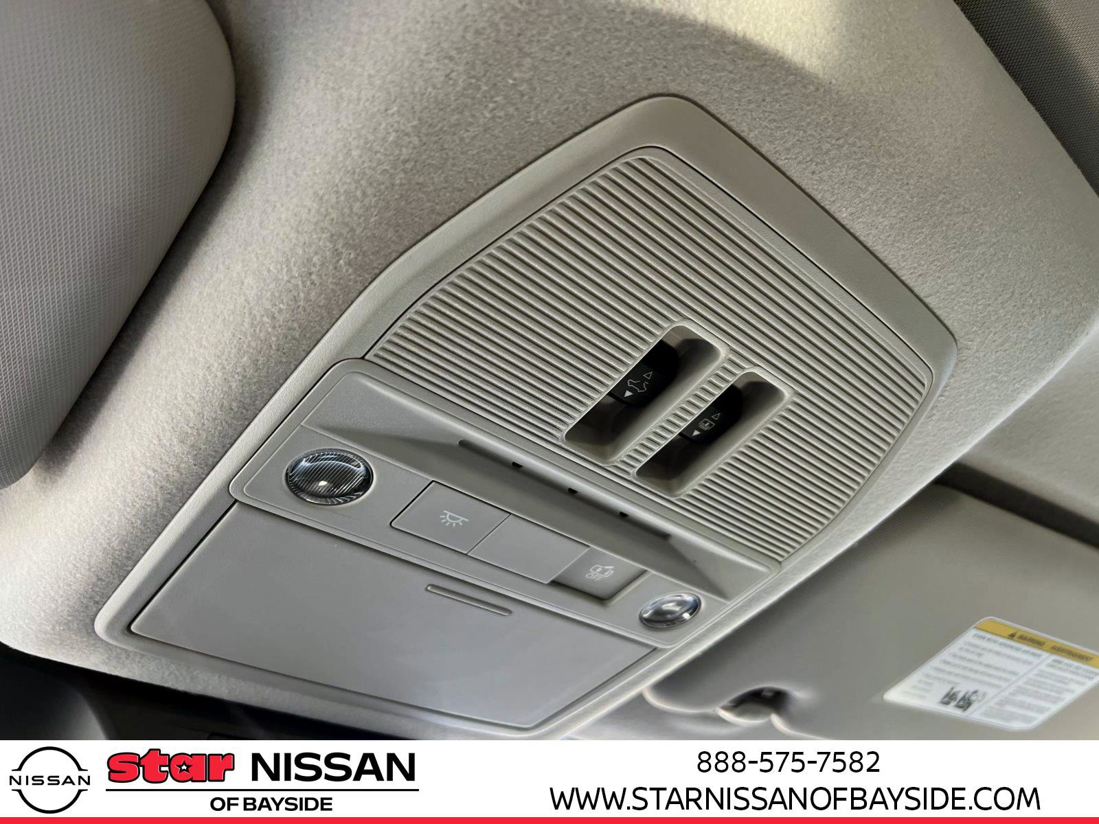 Used 2025 Nissan Kicks SV w/ SV Premium Package image 29