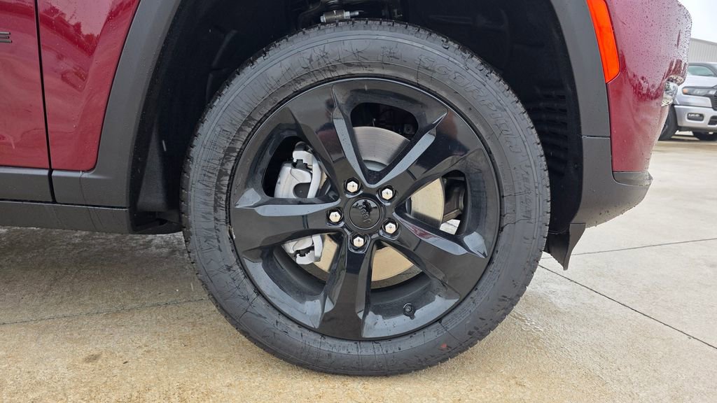 New 2025 Jeep Grand Cherokee L Limited w/ Black Appearance Package image 12