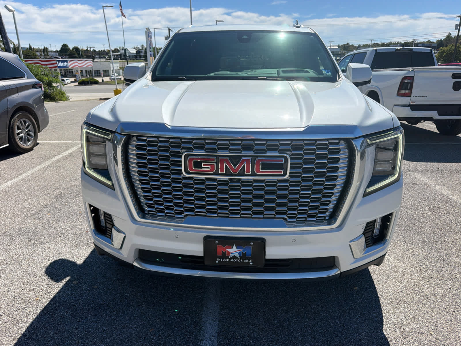 Used 2022 GMC Yukon Denali AWD/4WD image 20