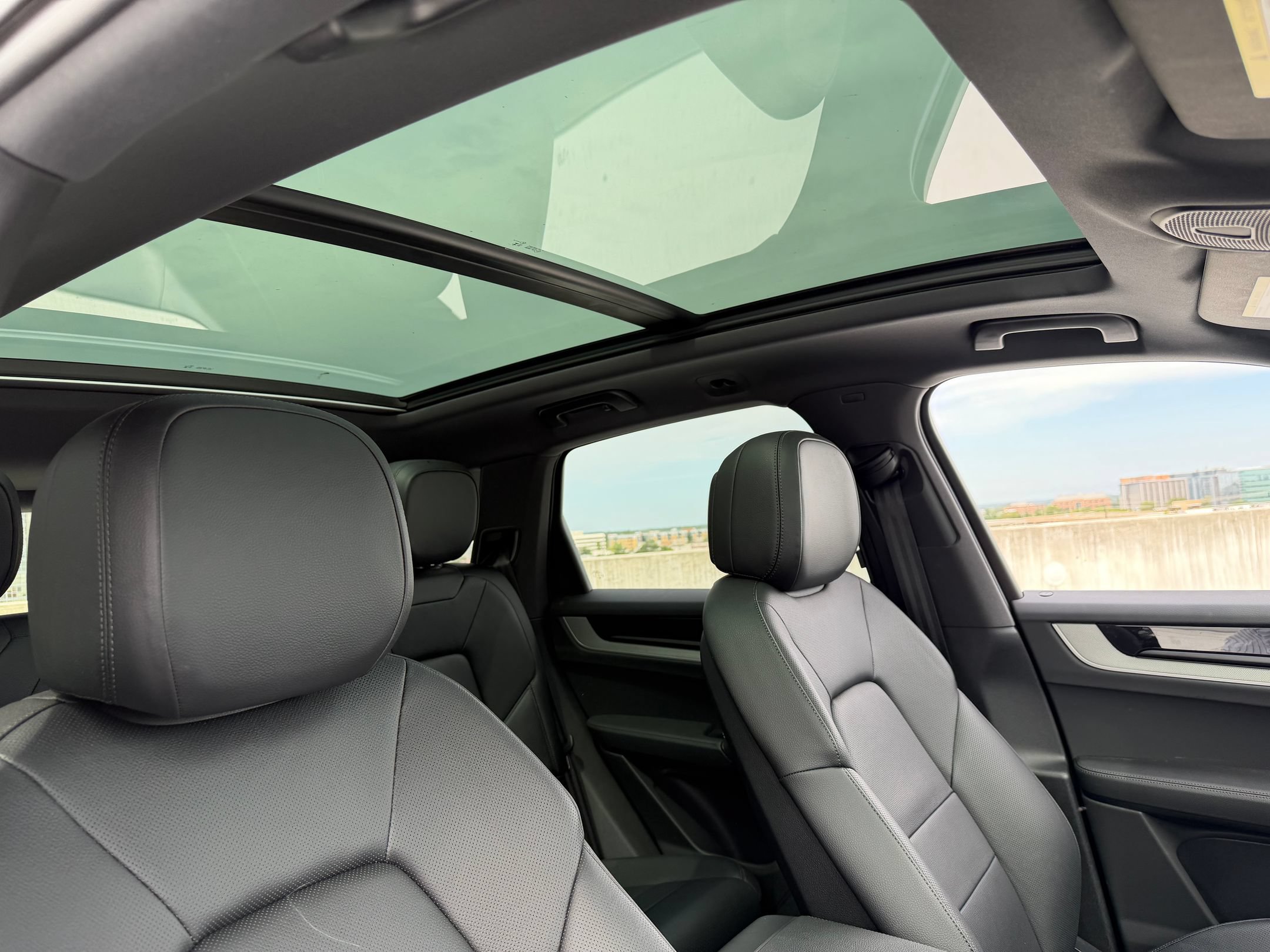 Certified 2026 Porsche Cayenne AWD/4WD image 21