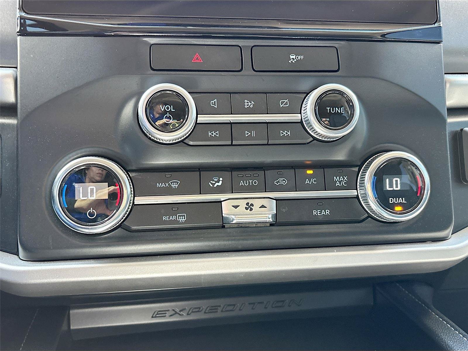 Used 2022 Ford Expedition XLT RWD image 16