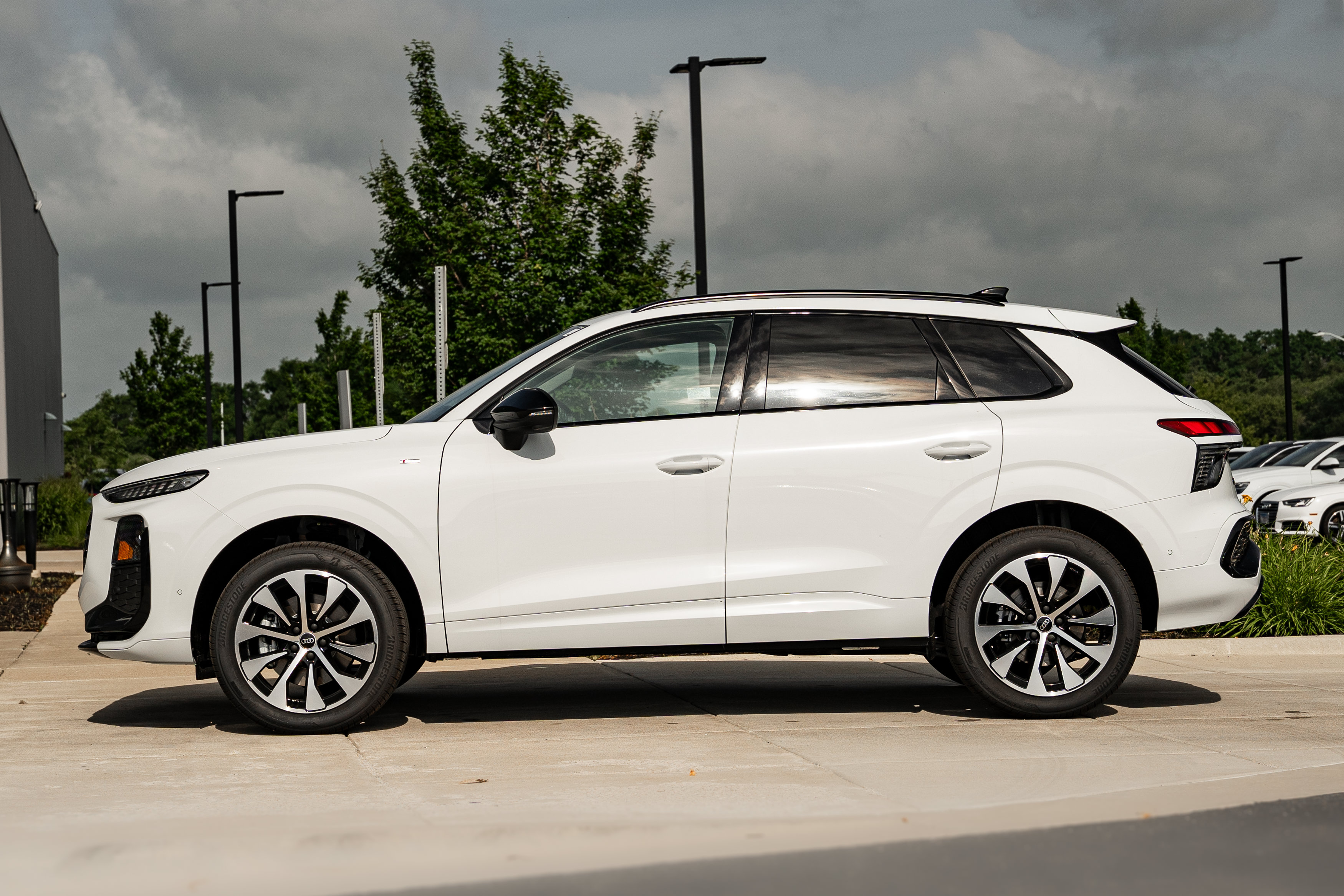New 2026 Audi Q3 quattro 2.0T AWD/4WD image 6