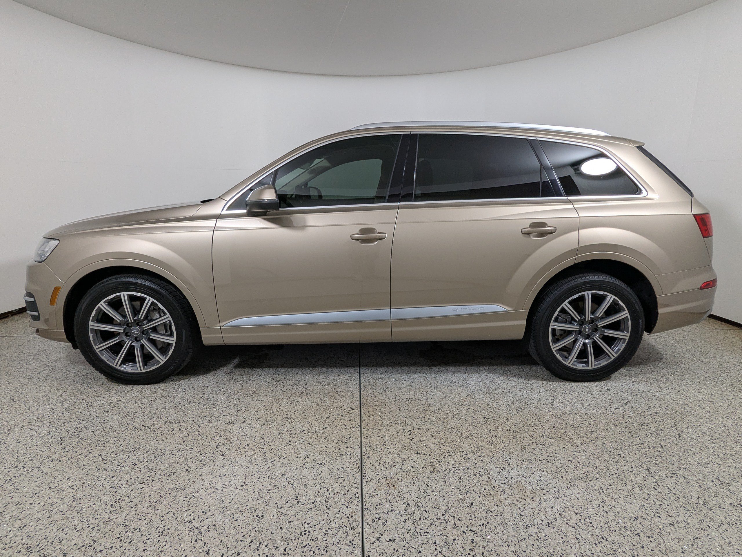Used 2018 Audi Q7 3.0T Premium Plus AWD/4WD image 4