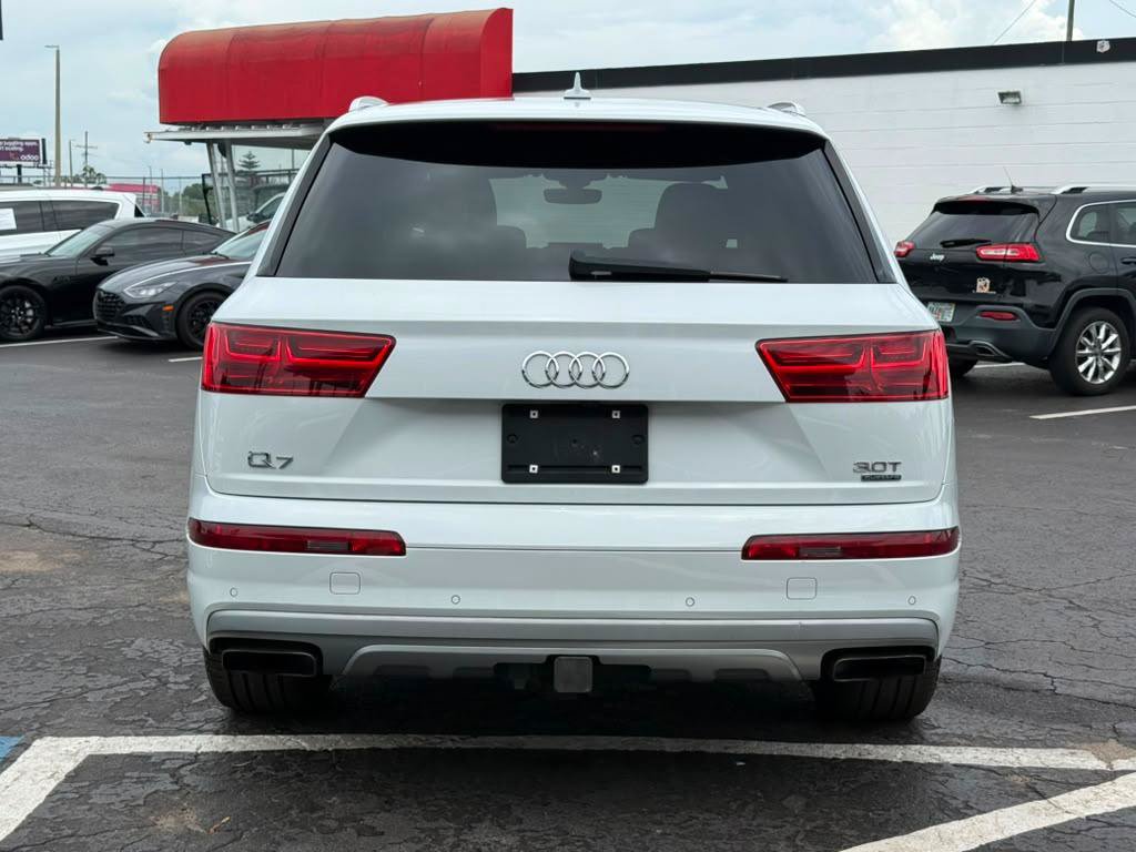 Used 2018 Audi Q7 3.0T Prestige AWD/4WD image 6