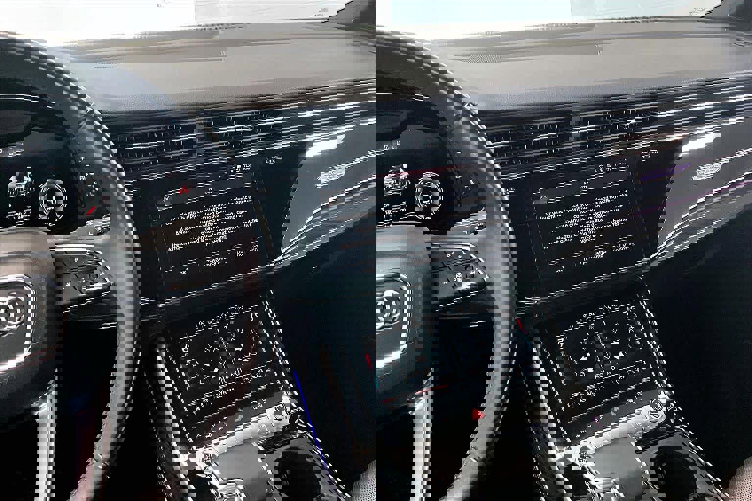 Used 2021 Audi Q7 3.0T Prestige image 14