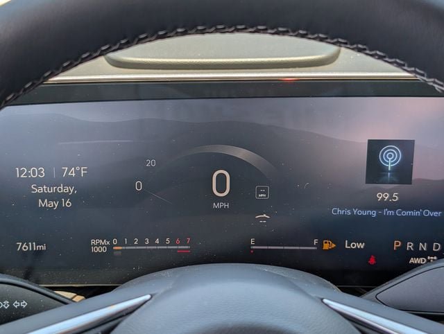 Used 2025 Buick Envision Avenir AWD/4WD image 13