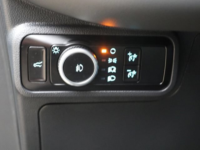 Used 2025 Ford Explorer Active w/ Active Comfort Package AWD/4WD image 31