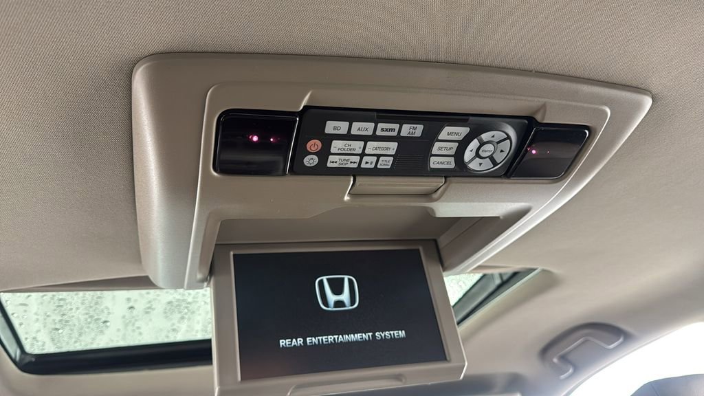 Used 2016 Honda Pilot Touring image 42