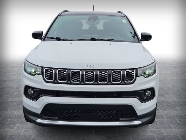 Used 2024 Jeep Compass Limited AWD/4WD image 2