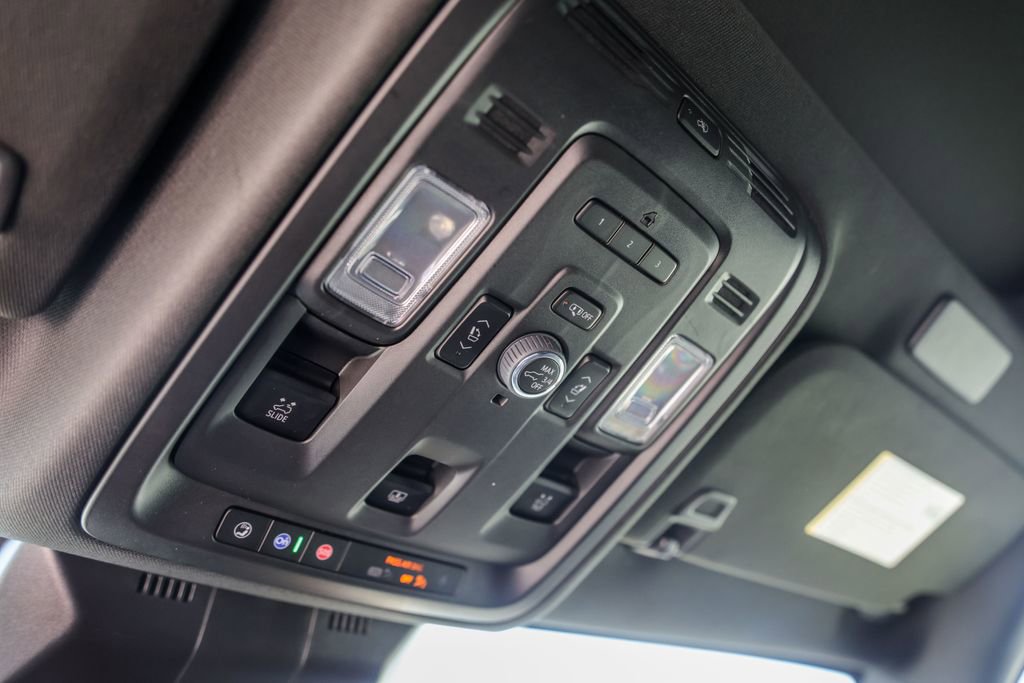 Used 2023 Cadillac Escalade Premium Luxury image 22