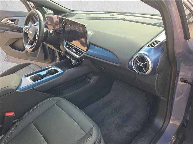 Certified 2024 Chevrolet Equinox EV LT FWD image 21