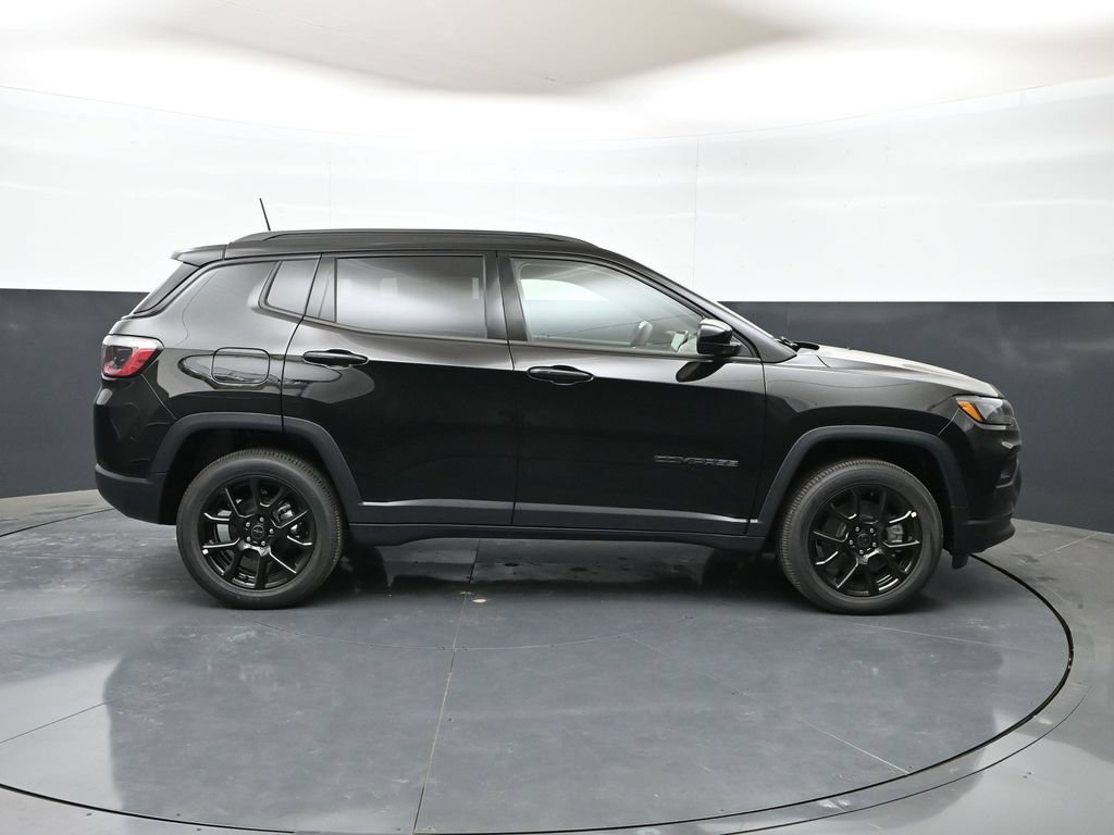 New 2026 Jeep Compass Latitude AWD/4WD image 26