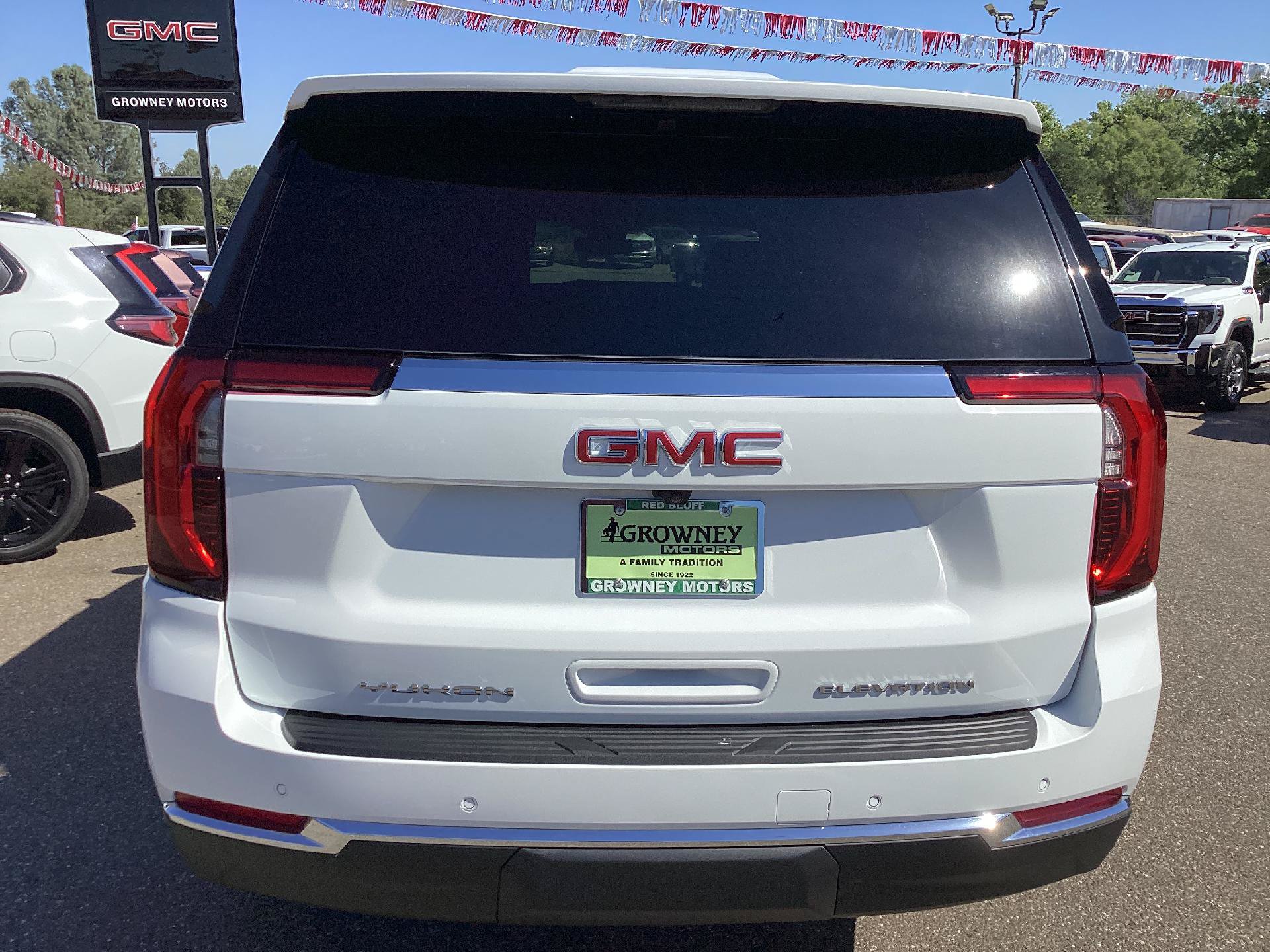 New 2026 GMC Yukon Elevation AWD/4WD image 8