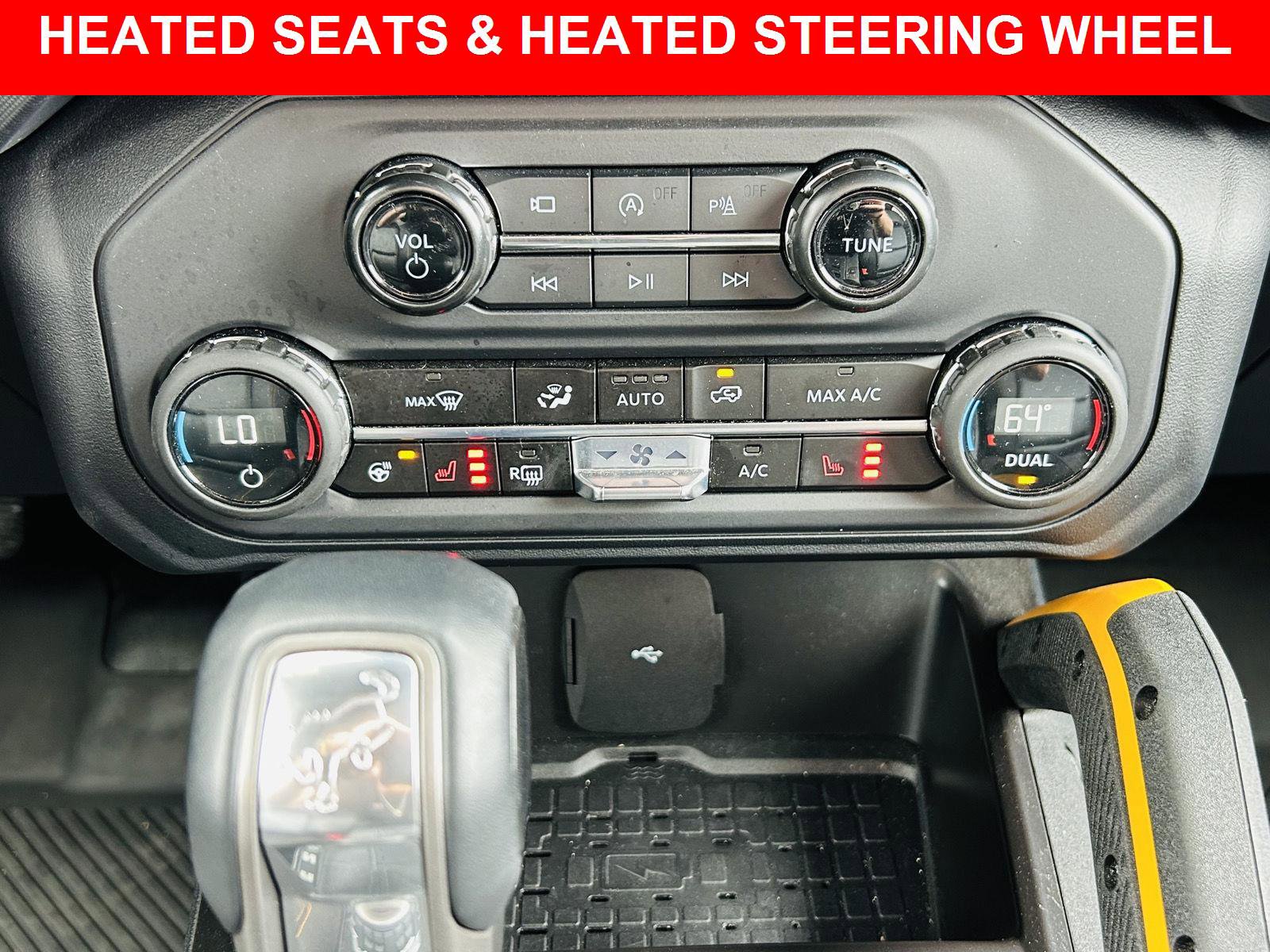 Used 2024 Ford Bronco Badlands image 6