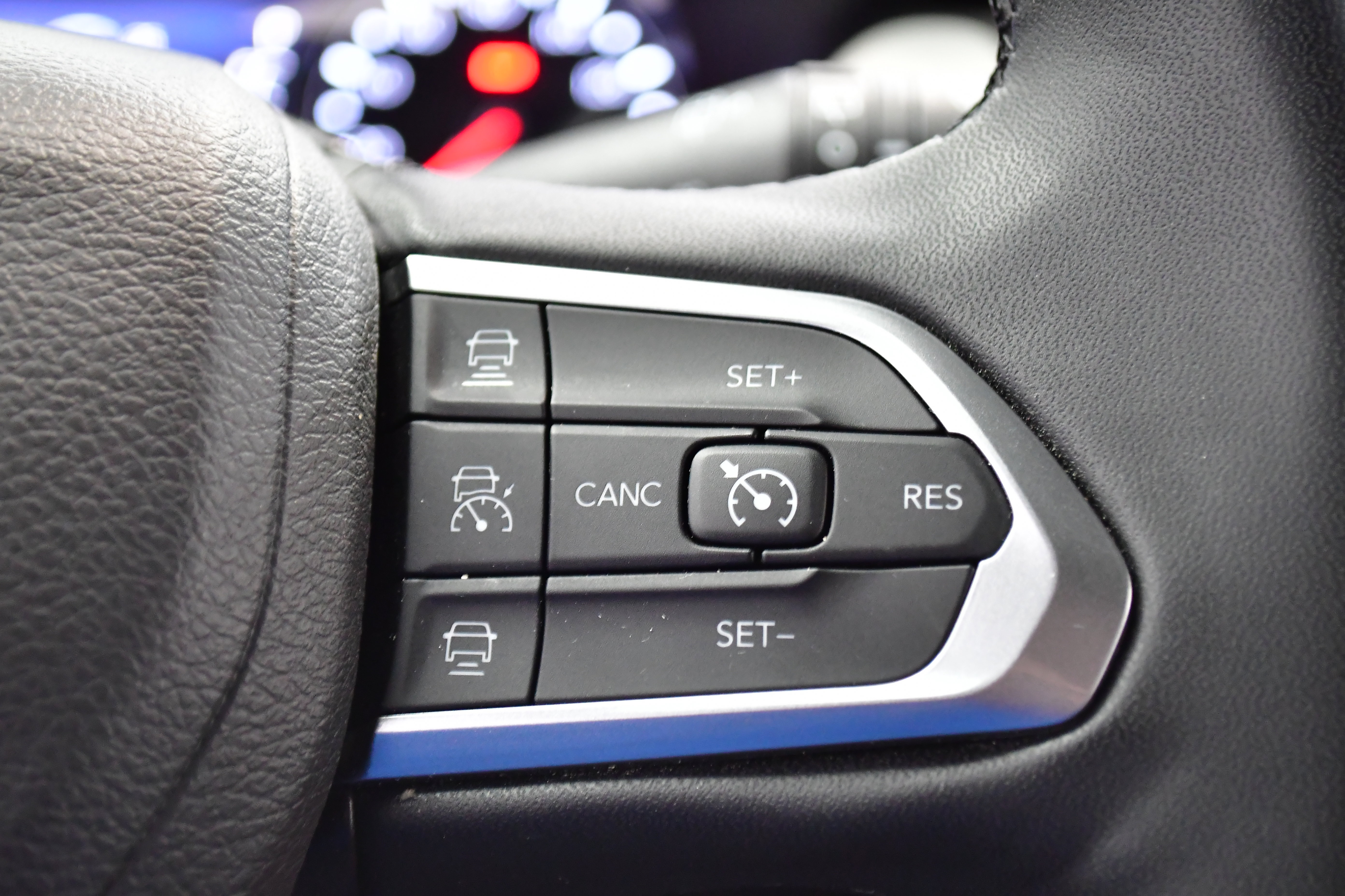 Used 2025 Jeep Compass Limited AWD/4WD image 23