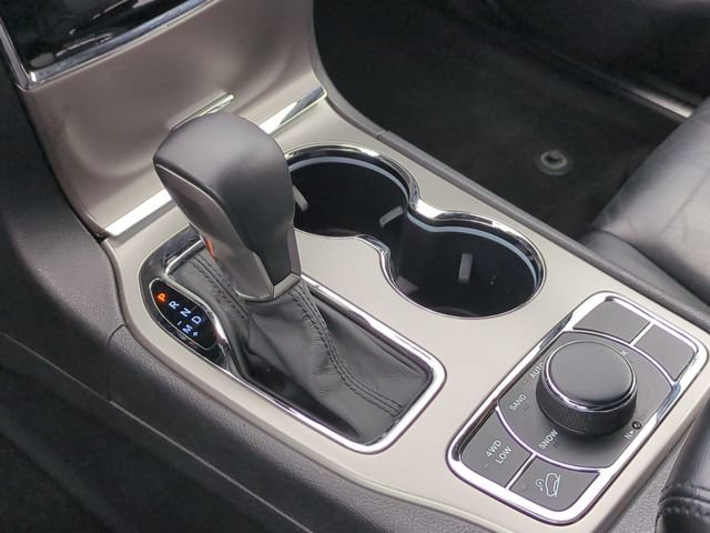 Used 2019 Jeep Grand Cherokee Limited AWD/4WD image 9