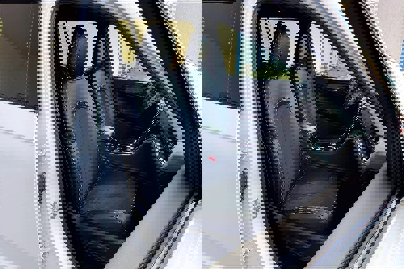 Used 2023 Jeep Grand Cherokee Altitude image 8