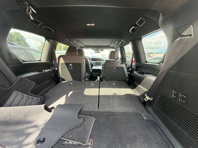 Used 2025 Nissan Armada Platinum w/ Convenience Package AWD/4WD image 11