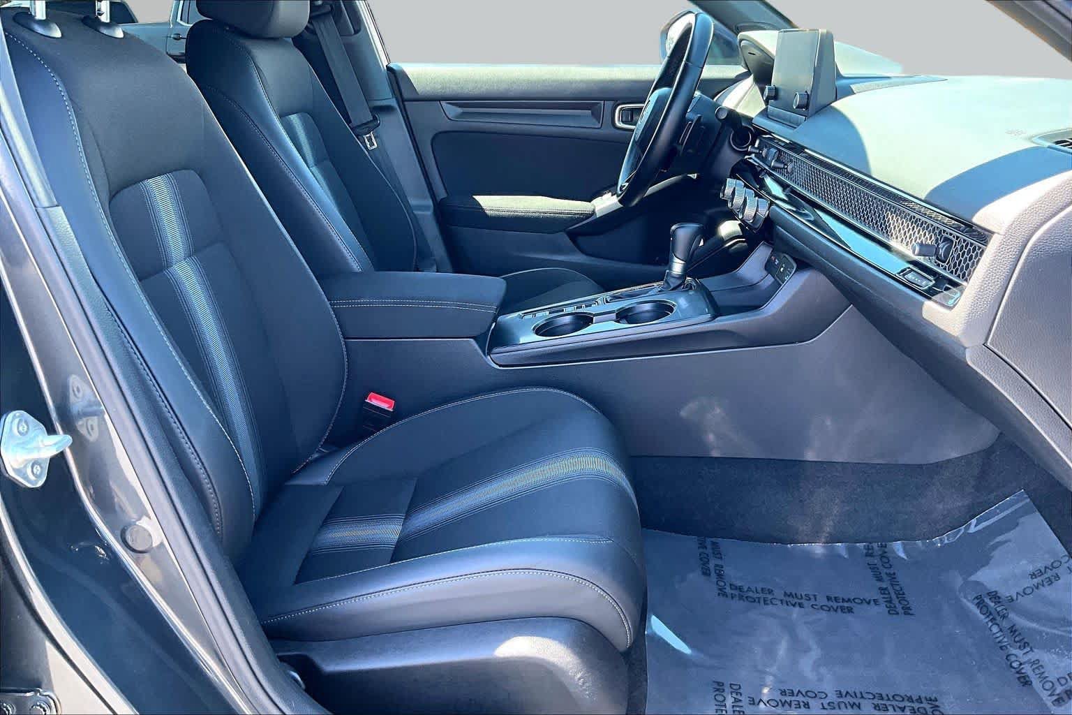 Used 2025 Honda Civic Sport image 8
