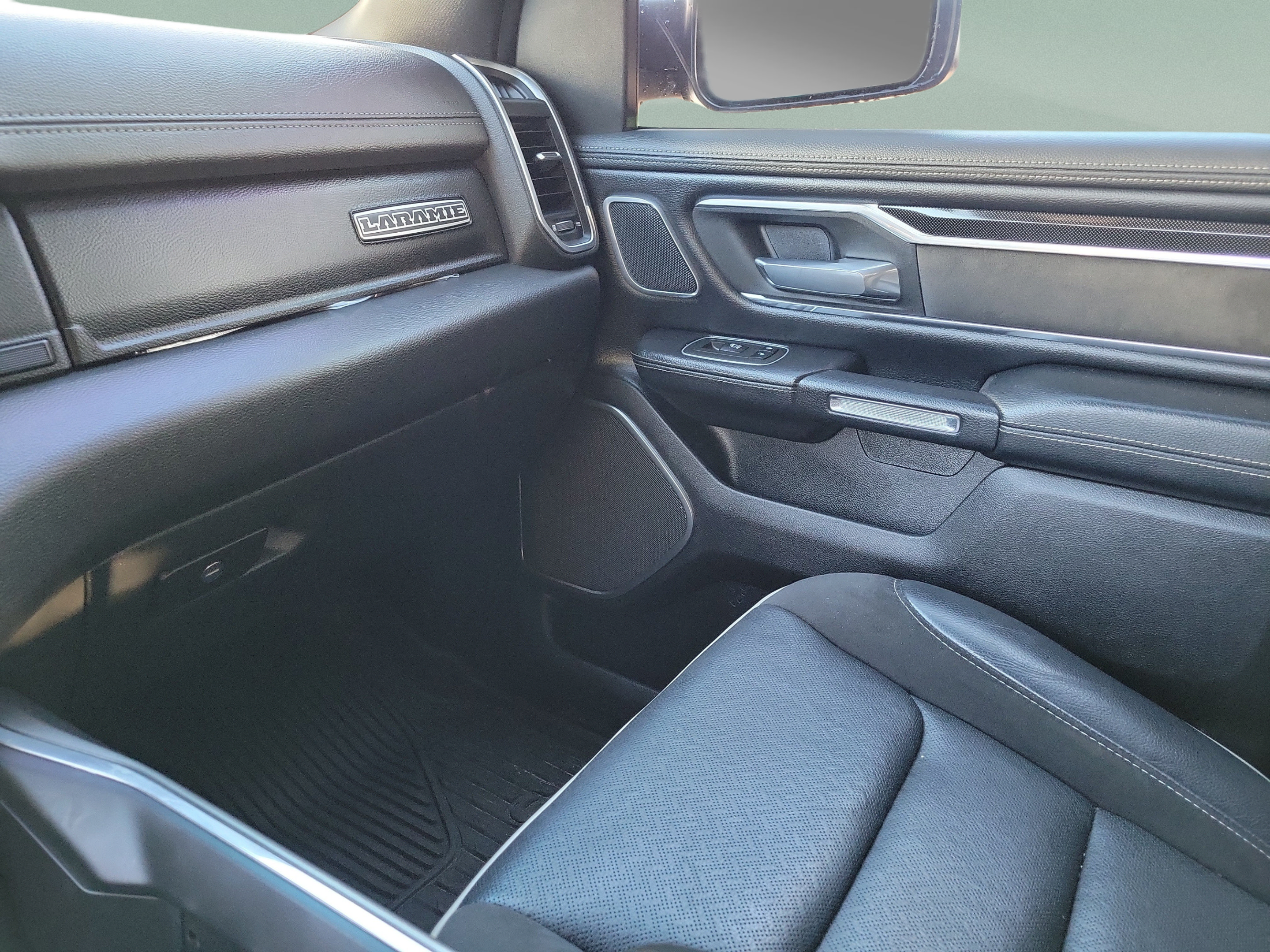 Certified 2022 RAM 1500 Laramie AWD/4WD image 21