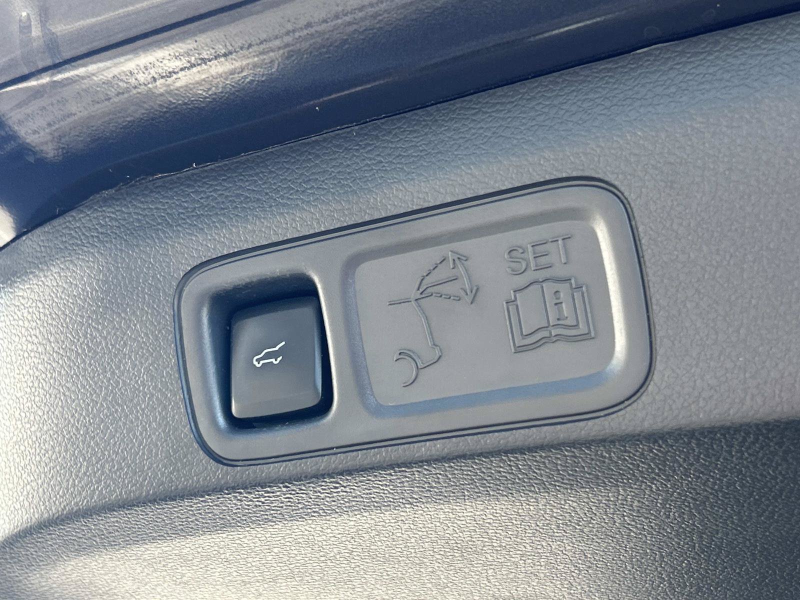Used 2024 Ford Expedition Max XLT RWD image 16