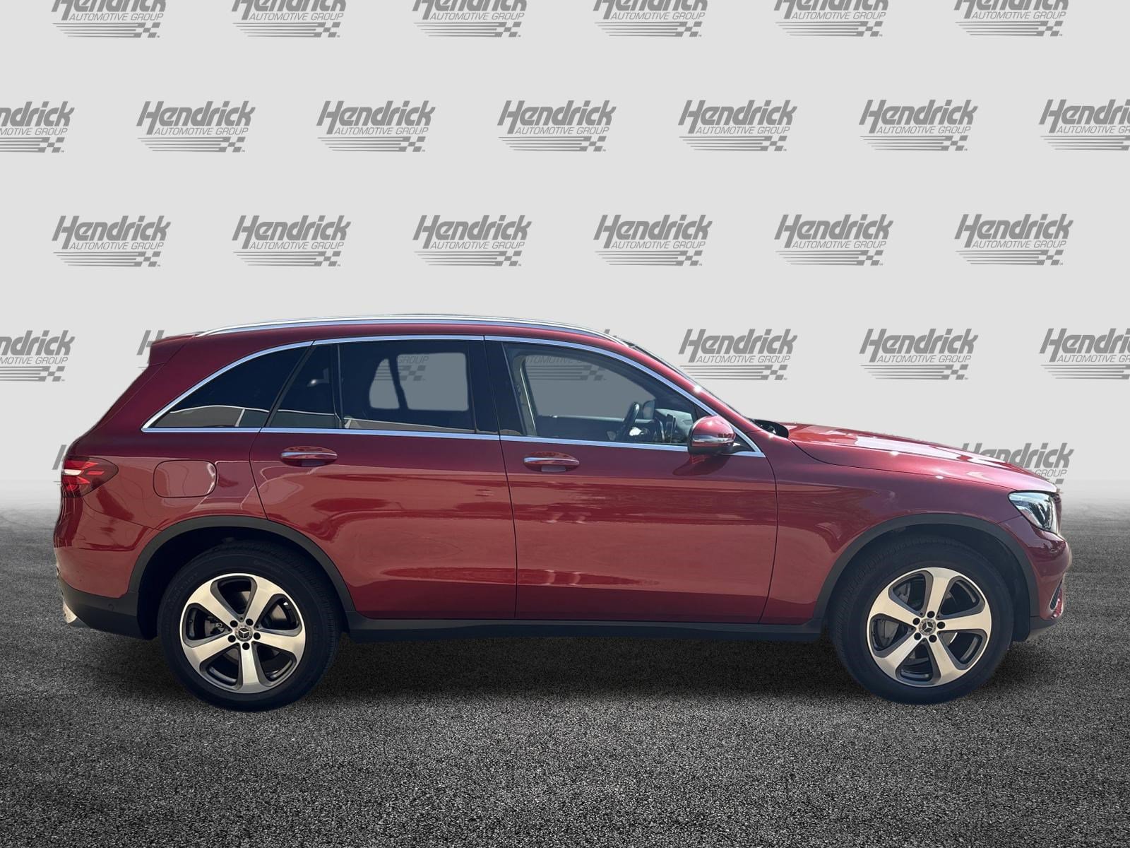 Used 2018 Mercedes-Benz GLC 300 4MATIC image 11