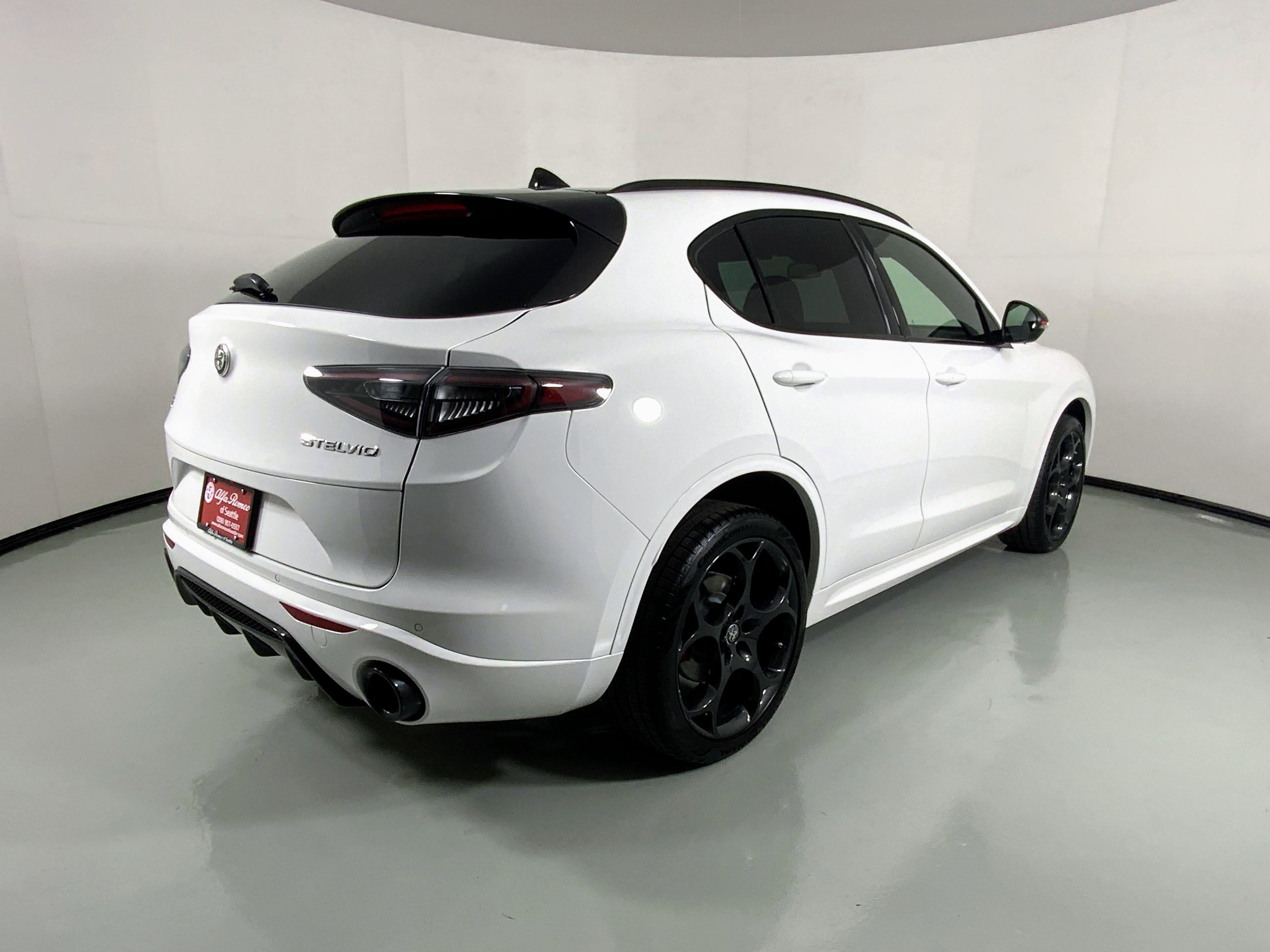 New 2025 Alfa Romeo Stelvio Tributo Italiano w/ Active Assist Plus Package image 2