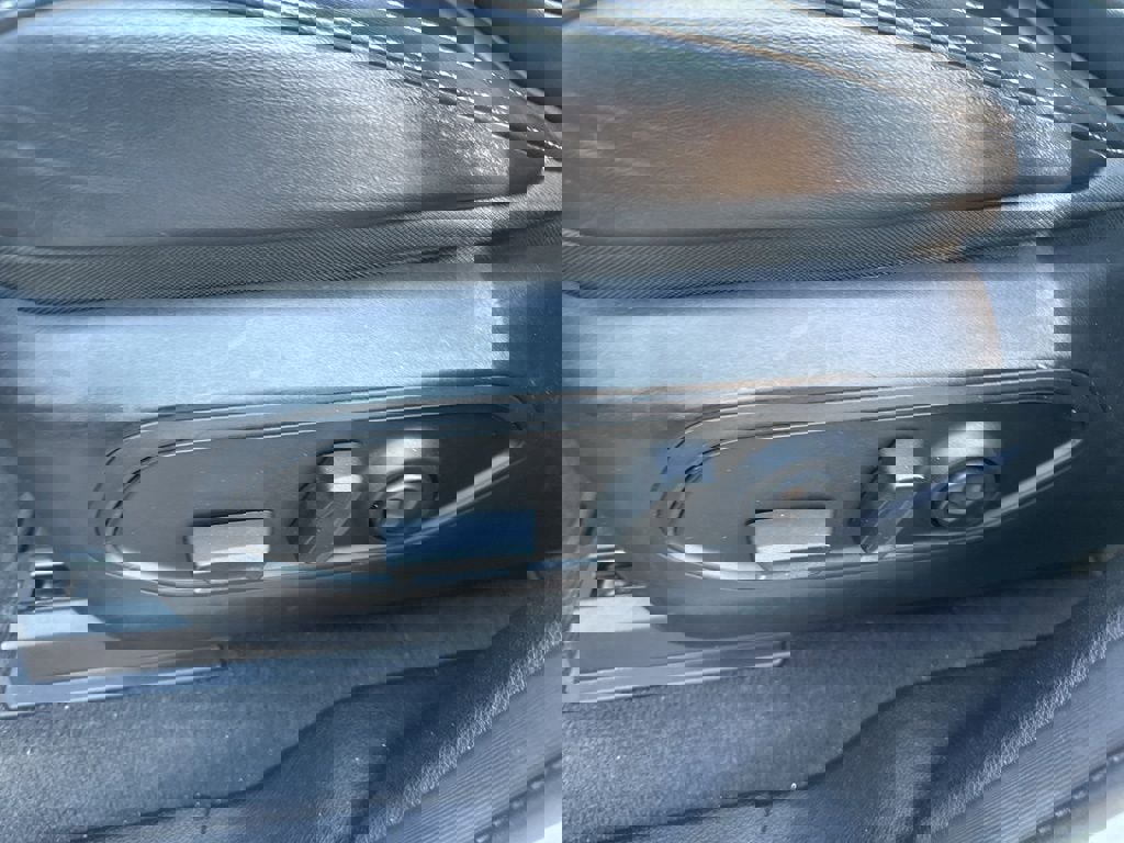 Used 2022 Jeep Grand Cherokee L Limited image 19