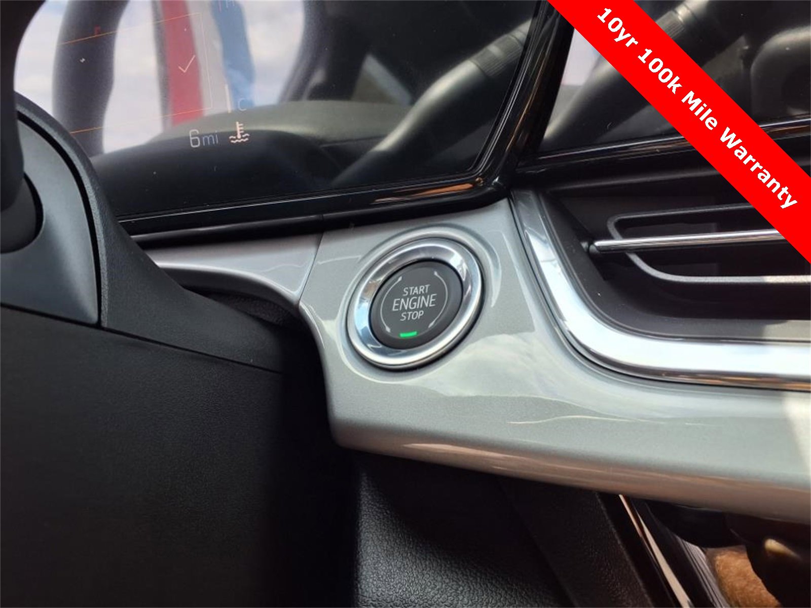 New 2025 Chevrolet Trax LT w/ Driver Confidence Package image 19